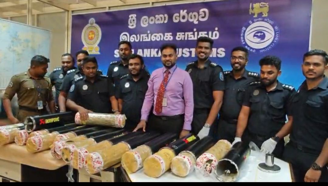 කෝටි ගානක් වටිනා 'කුෂ්' මත්ද්‍රව්‍ය සමඟ පුද්ගලයෙකු කටුනායකදී රේගු දැලට