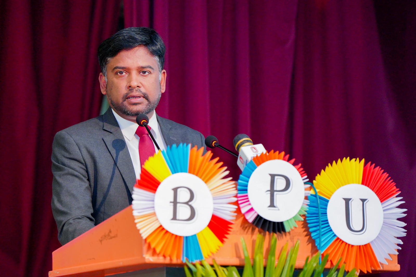 බෞද්ධ දර්ශනය හැදැරීම ගෝලීය වශයෙන් ප්‍රවර්ධනය සඳහා රාජ්‍ය අනුග්‍රහය ලබා දෙනවා - නියෝජ්‍ය අමාත්‍ය වෛද්‍ය මධුර සෙනෙවිරත්න