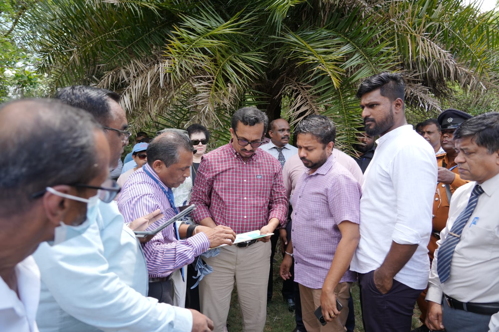  පොහොර කර්මාන්තශාලාව ඉදිකිරීමට යෝජිත භූමිය කර්මාන්ත අමාත්‍යවරයාගේ නිරීක්ෂණයට