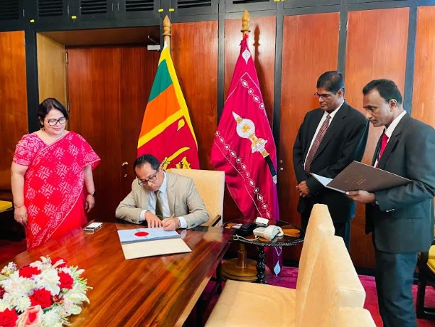 පනත් කෙටුම්පත් දෙකකට කථානායකවරයාගේ සහතිකය