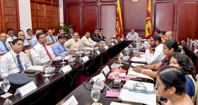 සංචාරක සංවර්ධන කාර්යසාධක බලකාය රැස් වේ