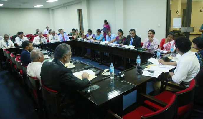 රුහුණු විශ්වවිද්‍යාලයේ සම සෞඛ්‍ය විද්‍යාපීඨයේ 17 වන කාණ්ඩායමේ සිසුන්ගේ අධ්‍යයන කටයුතු ආරම්භ කිරීම උපදෙස් 