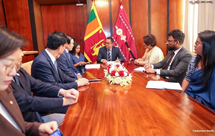 කොරියානු ජනරජයේ ජාතික සභාවේ නියෝජ්‍ය කථානායකවරයා ශ්‍රී ලංකා පාර්ලිමේන්තුවේ කථානායකවරයා හමුවෙයි