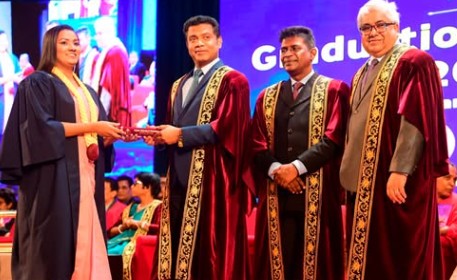 පරිපූරක සහ අතුරු වෛද්‍ය සේවා වෘත්තිකයන් 952 කට ඩිප්ලෝමා ප්‍රදානය කෙරේ