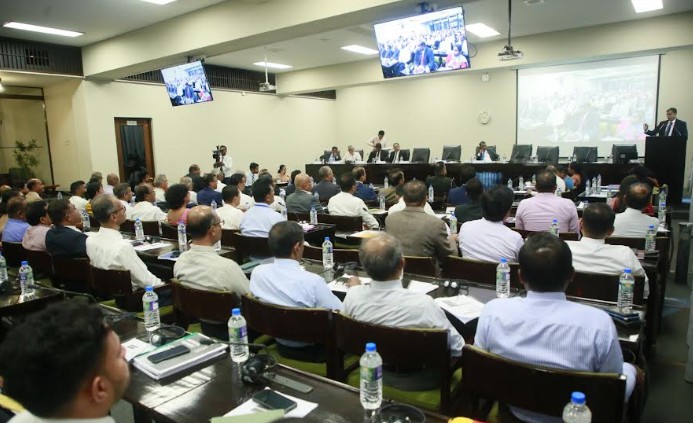 කෝප් කමිටුව යටතේ අධීක්ෂණයට ලක්වන රාජ්‍ය ආයතන 457 ක ප්‍රධානීන්ට පාර්ලිමේන්තුවේදී වැඩමුළුවක්