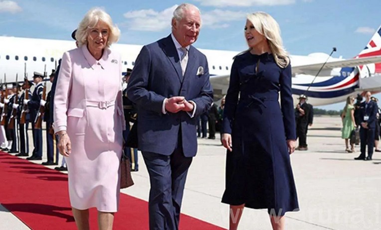 බ්‍රිතාන්‍යයේ තුන්වන චාල්ස් රජු අමෙරිකාවට