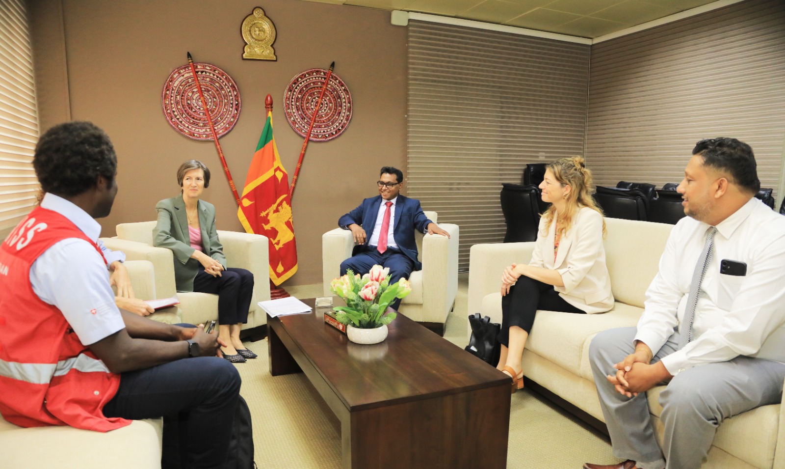 ආපදා තත්ත්වය තුළ රජය ගෙන ඇති ක්‍රියාමාර්ග පිළිබඳව ස්විට්සර්ලන්ත රජයේ ඇගයීමට