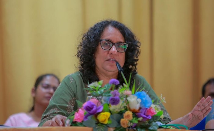 ඉගෙනුම් ඉගෙන්වීම් ක්‍රියාවලිය ශක්තිමත් කොට දැයේ දරුවන්ට ප්‍රසස්ථ අධ්‍යාපනයක් ලබා දීම අප සියලු දෙනාගේ සාමූහික වගකීමක් - අගමැතිනී