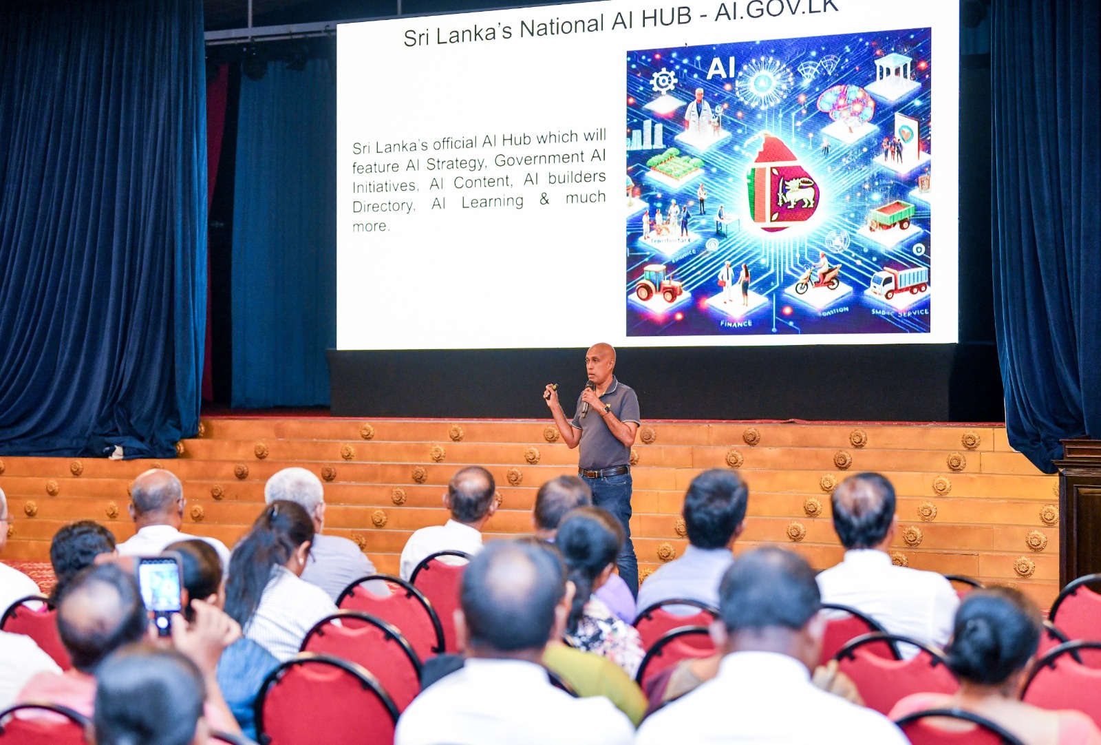 කෘත්‍රිම බුද්ධිය භාවිතය පිළිබඳව රජයේ විධායක නිලධාරීන් දැනුවත් කිරීමේ වැඩමුළුවක් 