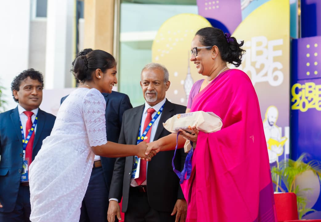ඉදිරි අයවැයෙන් පොත් සඳහා වන වැට් බදු වෙනස් කිරීමට රජයේ අවධානය