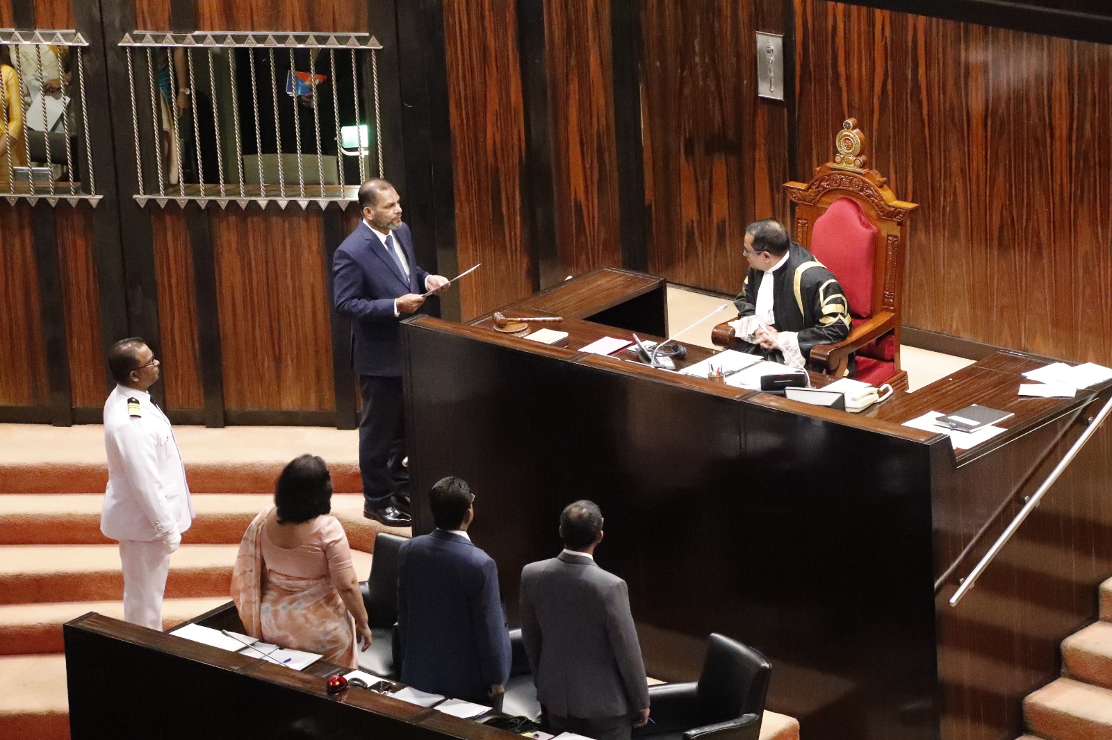එම්.එස්. අබ්දුල් වාහිද් මහතා පාර්ලිමේන්තු මන්ත්‍රීවරයෙකු ලෙස දිවුරුම් දෙයි