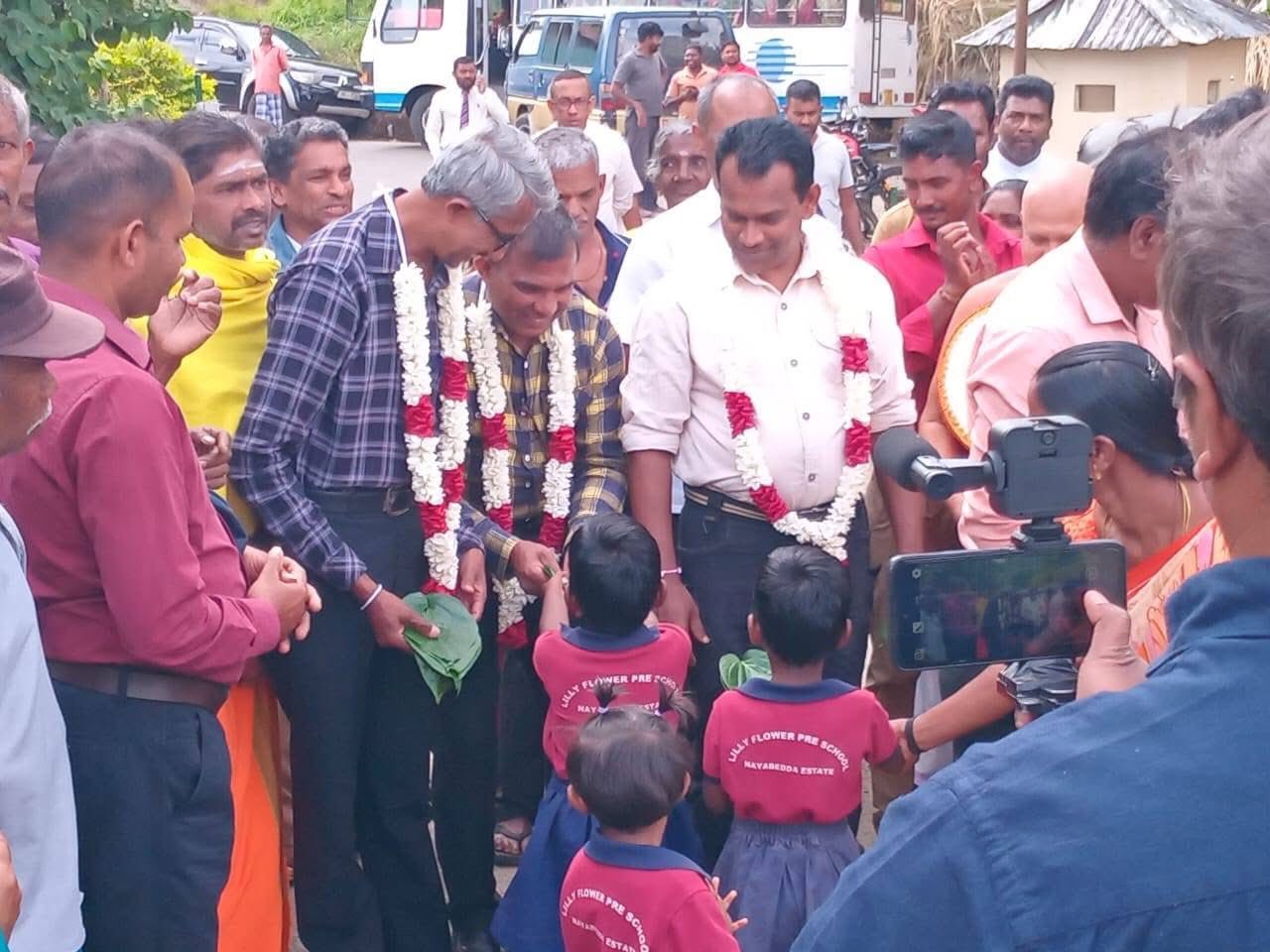 බණ්ඩාරවෙල නායබැද්ද මාර්ගයක් කාපට් කිරීම ඇරඹේ 