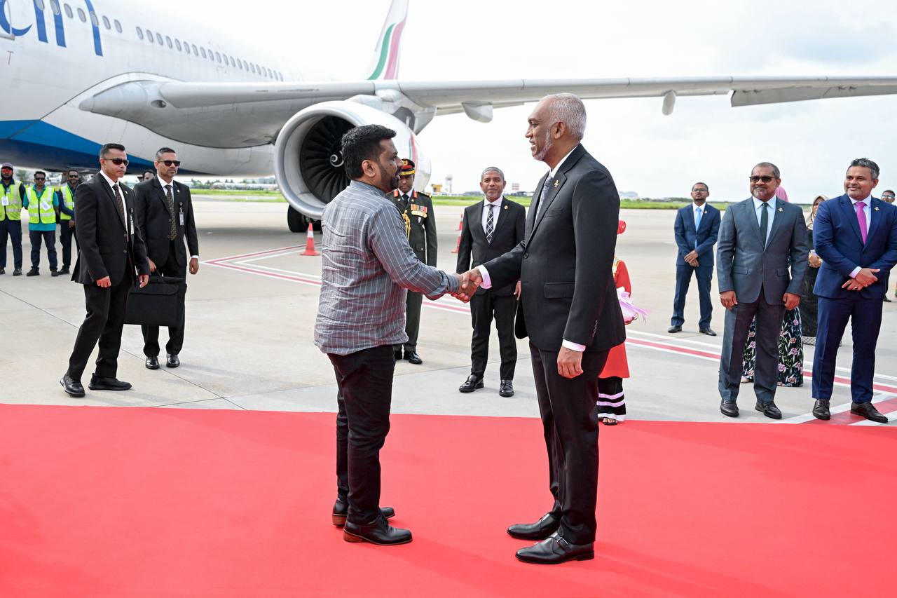 ජනපති මාලදිවයිනට ළඟා වෙයි