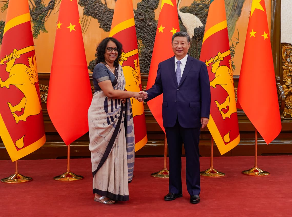 අග්‍රාමාත්‍ය ආචාර්ය හරිනි අමරසූරිය සහ ජනාධිපති Xi Jinping අතර සාකච්ඡාවක්