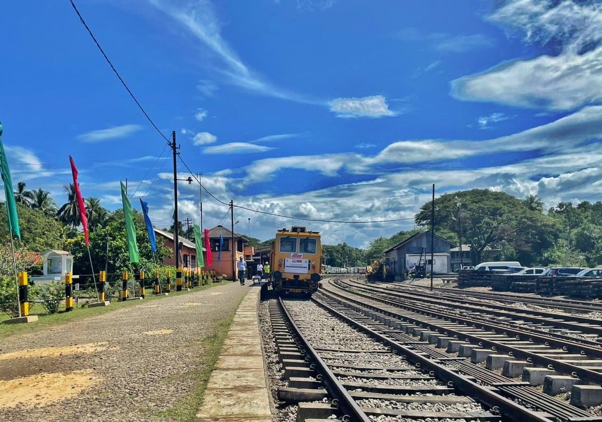 ඉන්දීය ආධාර යටතේ දිට්වා ආපදාවෙන් හානි වූ උතුරු දුම්රිය මාර්ගයේ ප්‍රතිසංස්කරණ කටයුතු ඇරඹේ