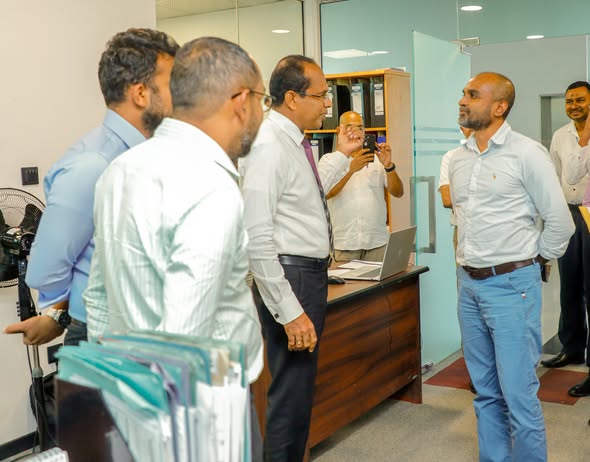 දිට්වා" ව්‍යසනයෙන් හානිවූ මහාමාර්ග සහ දුම්රිය මාර්ග හදන්න NBRI විශේෂඥ සහය