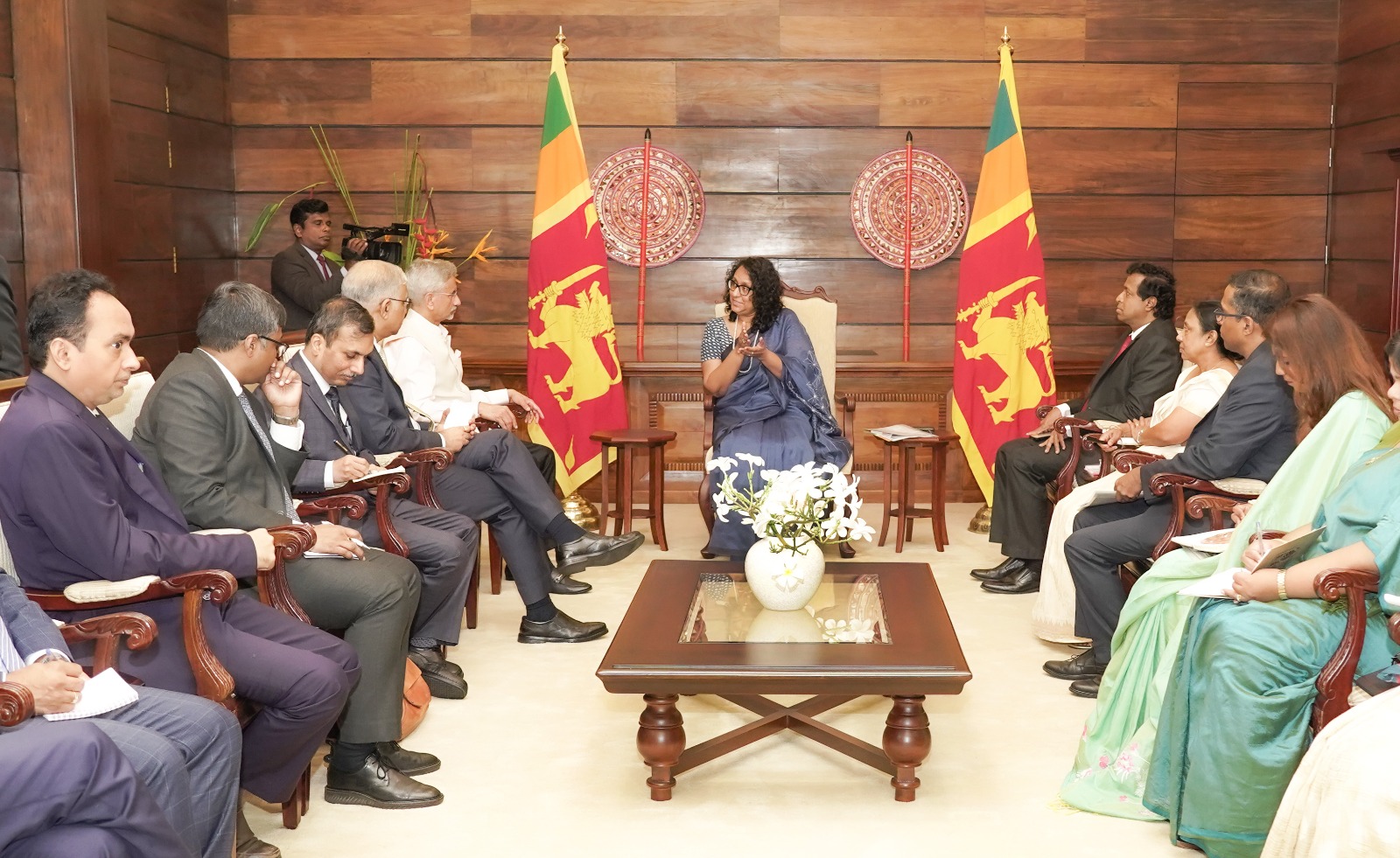 India’s External Affairs Minister Meets Sri Lankan Prime Minister
