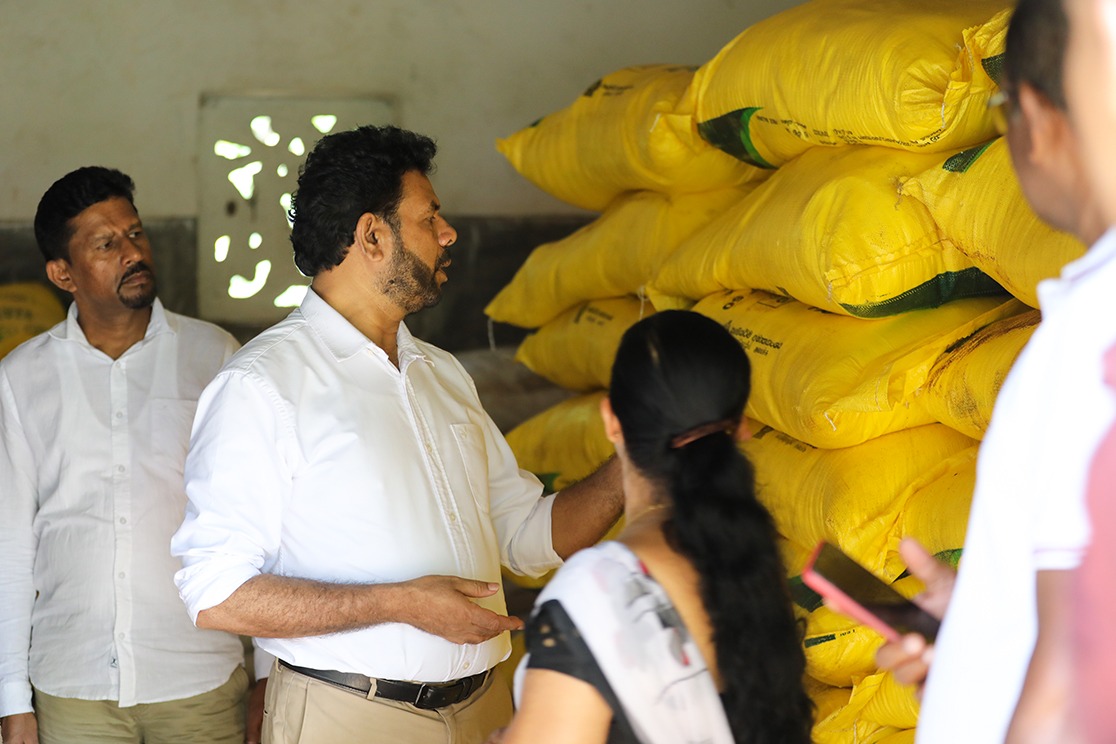 පොහොර හිඟයක් නැති බවට සහතිකයක්