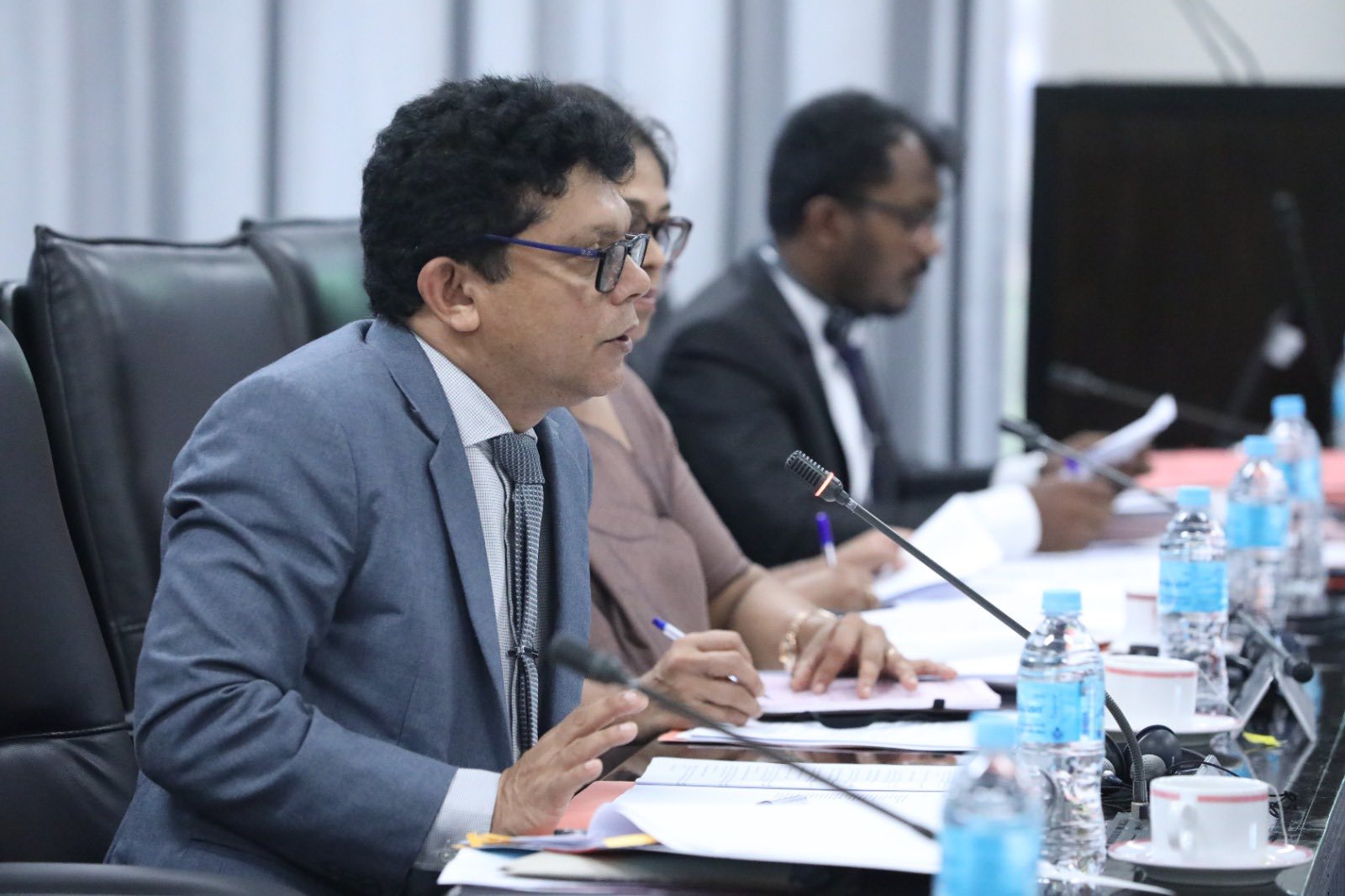 දුර්වලතා අවම කර අලි වැට ප්‍රතිස්ඨාපන කටයුතු කඩිනම් කිරීමට උපදෙස් 