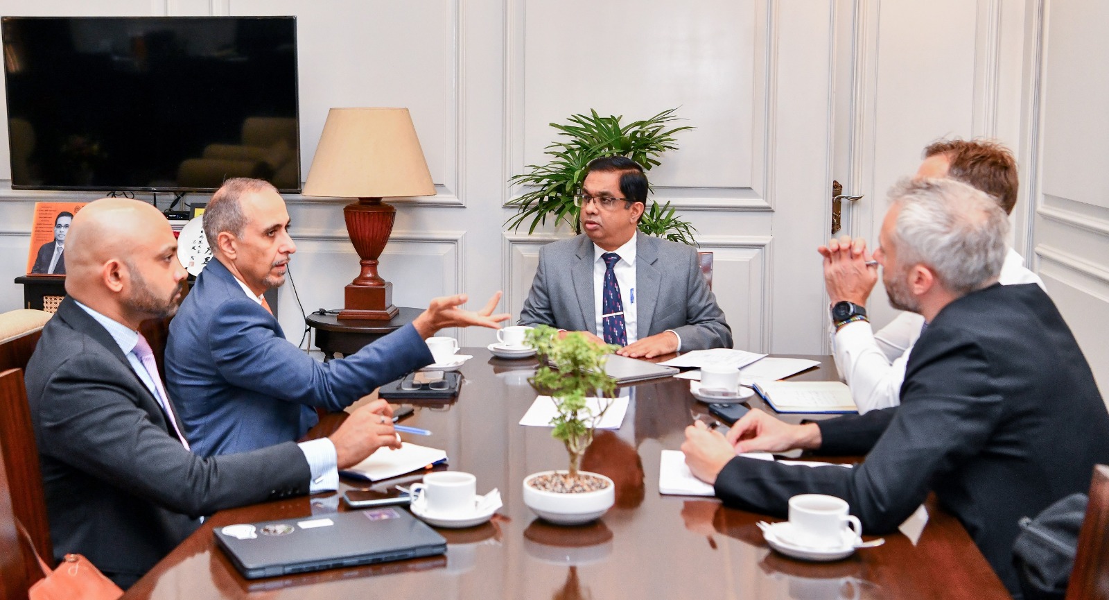 ලෝක බැංකු නියෝජිත කණ්ඩායමක් ජනාධිපති ලේකම් හමු වෙයි