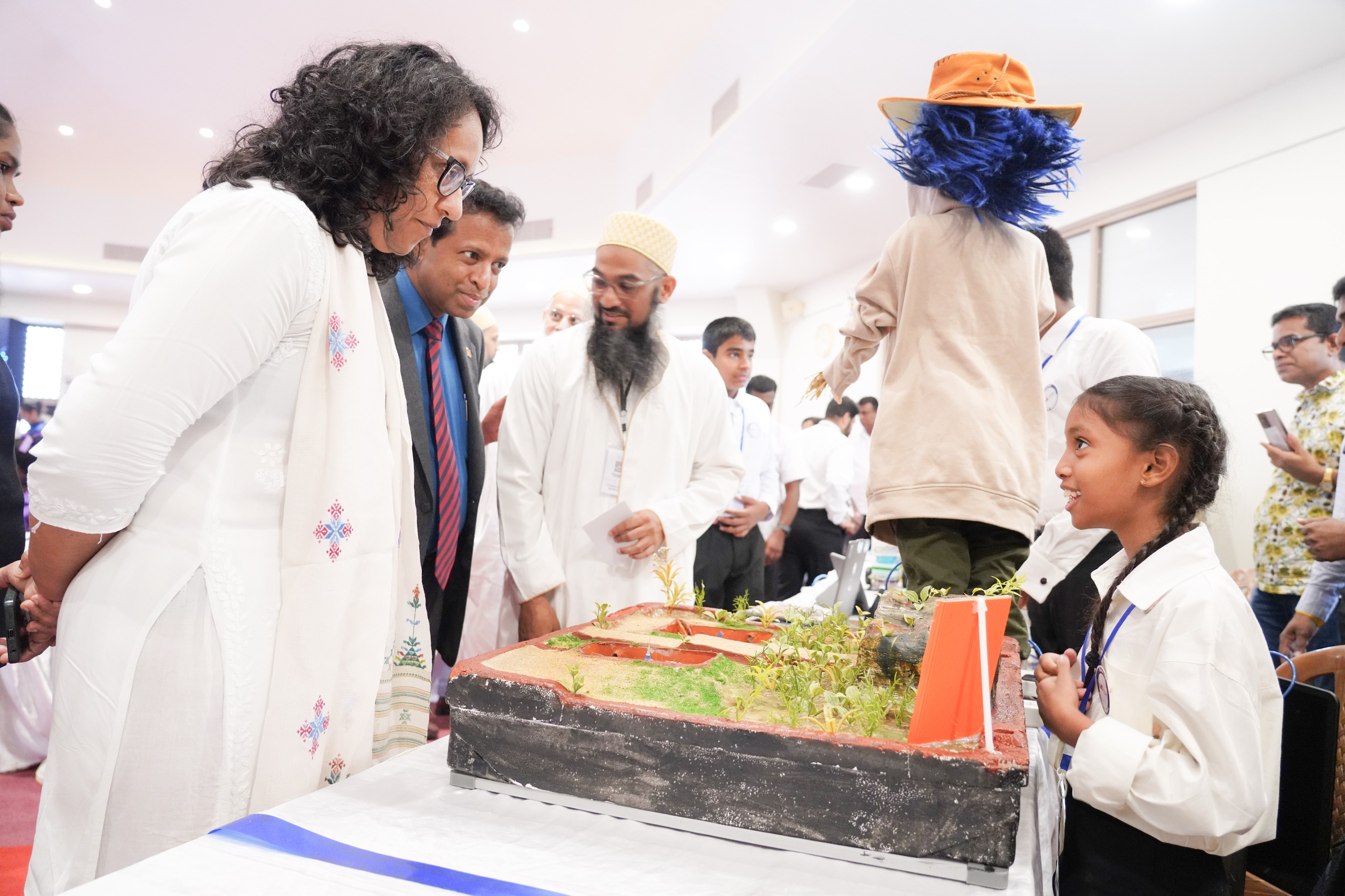  සෑම දරුවෙකුටම නව තාක්ෂණික අවස්ථාවන් හිමිවන අධ්‍යාපන ක්‍රමයක් නිර්මාණය කිරීම රජයේ අරමුණයි- අගමැතිනි