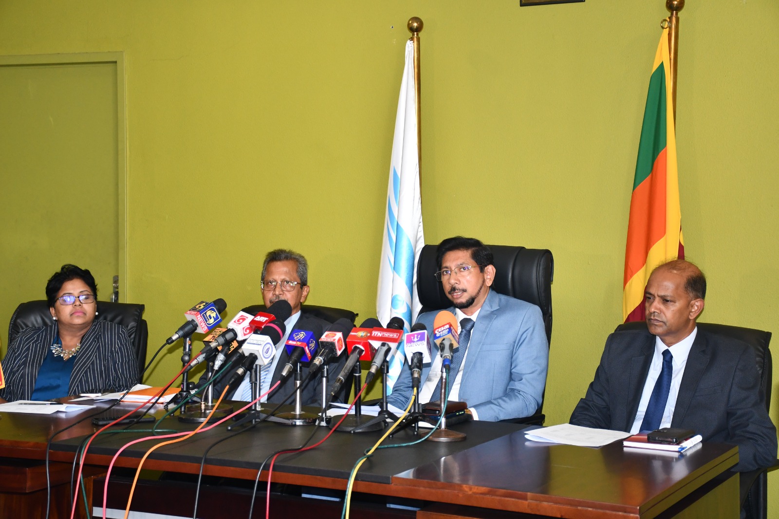 විදුලි ගාස්තු ඉහළ දැමීමට මහජන උපයෝගිතා කොමිෂන් සභාවේ අනුමැතිය 