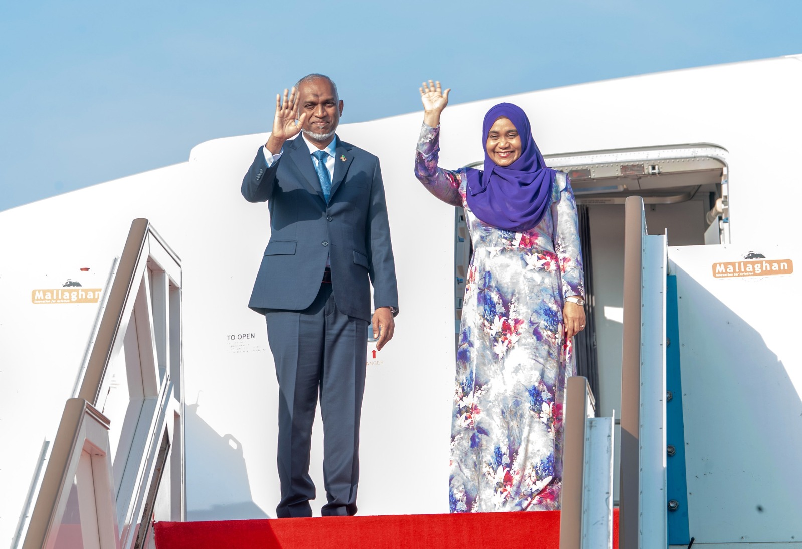  මාලදිවයින් ජනපති දිවයිනෙන් පිටත්ව යයි 