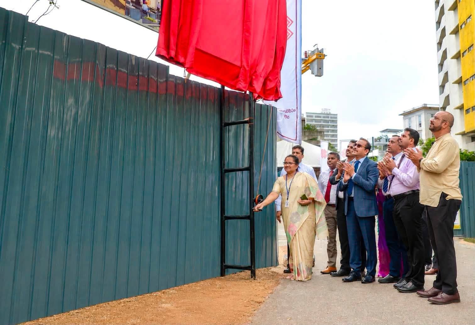 සෙත්සිරිපාය තුන්වැනි අදියරෙහි ඉදිකිරීම් නැවත ඇරඹේ