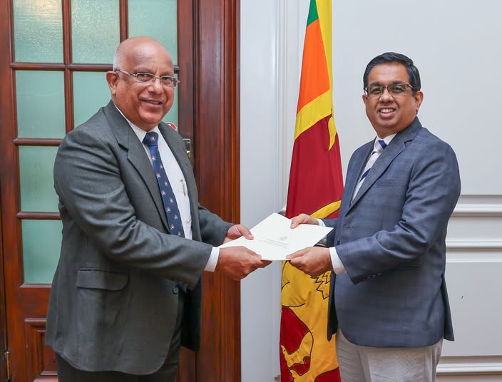 කොතලාවල රාජ්‍ය ආරක්ෂක විශ්වවිද්‍යාලයේ නව කුලපතිවරයෙක් 