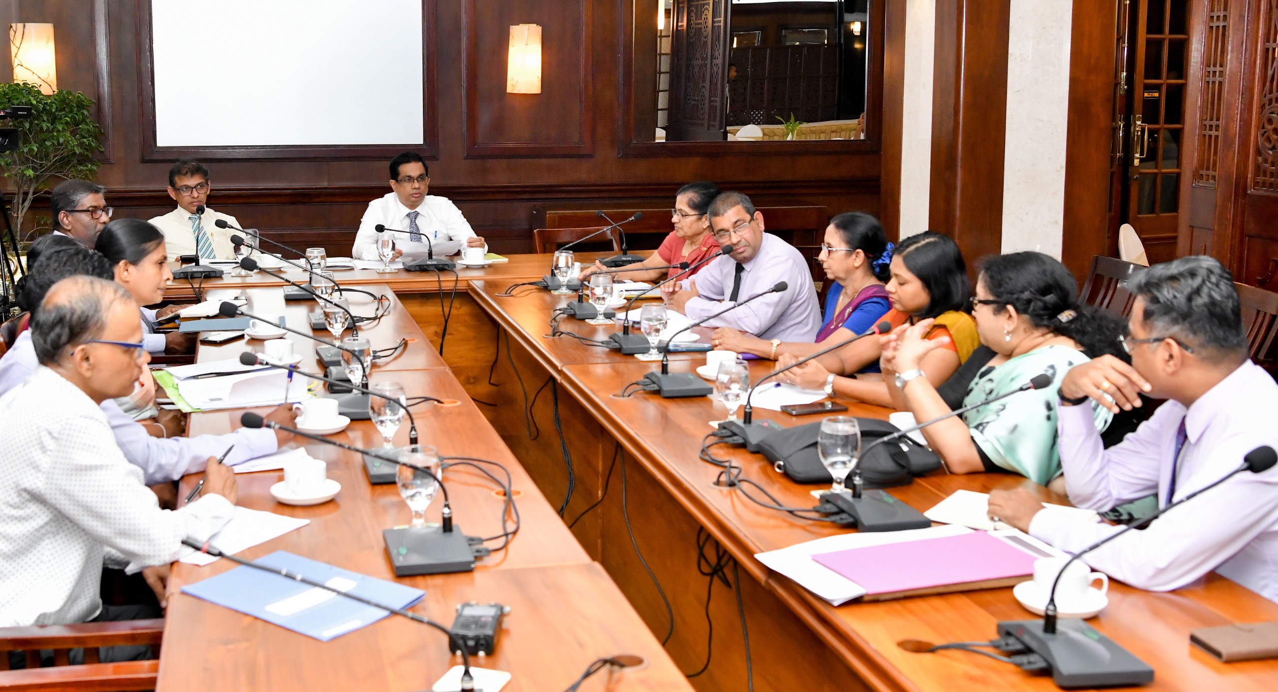 ඔටිසම් තත්ත්වයෙන් පෙළෙන ළමුන් වෙනුවෙන් දිවා සුරැකුම් මධ්‍යස්ථාන පිහිටුවීමට ජාතික මට්ටමේ යාන්ත්‍රණයක්