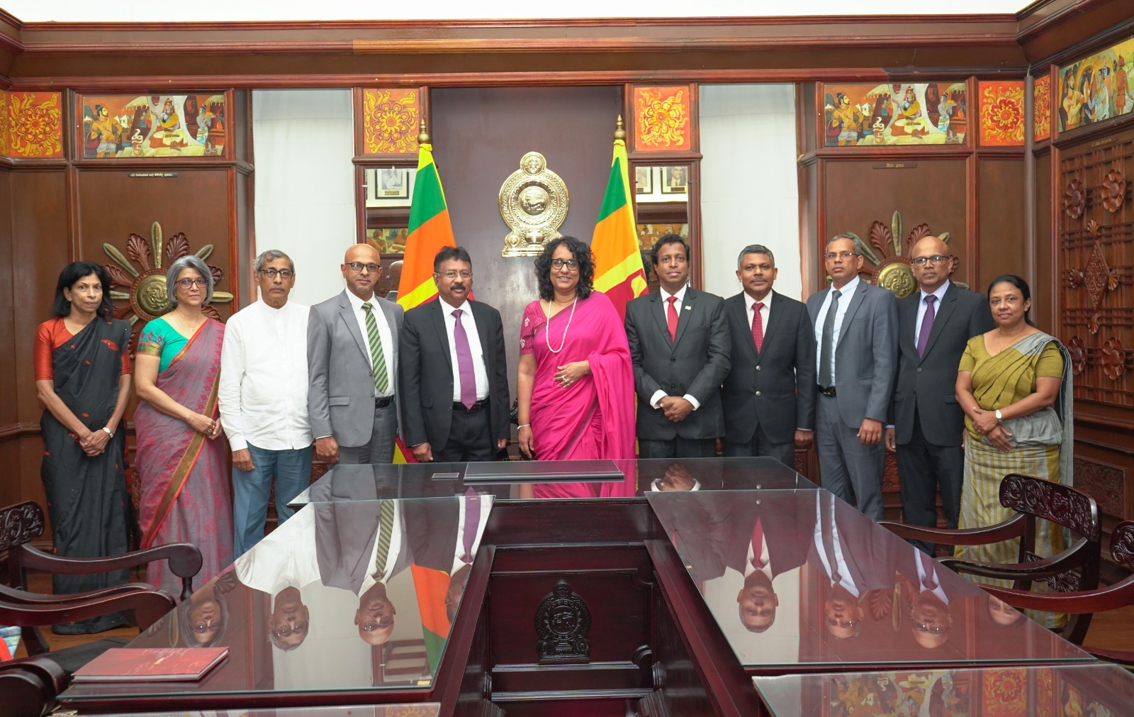 ශ්‍රි ලංකාව වෙනුවෙන් නව පත්වීම් ලැබ පිටත්ව යන රාජ්‍යතාන්ත්‍රික ප්‍රධානීන් අගමැතිනිය හමුවෙයි