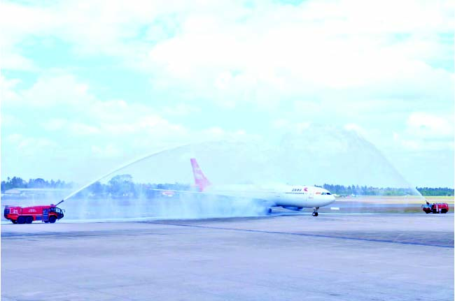 ශ්‍රී ලංකා-චීන ප්‍රථම ගුවන් යානය ‘කැපි­ටල්’ කටු­නා­ය­කට