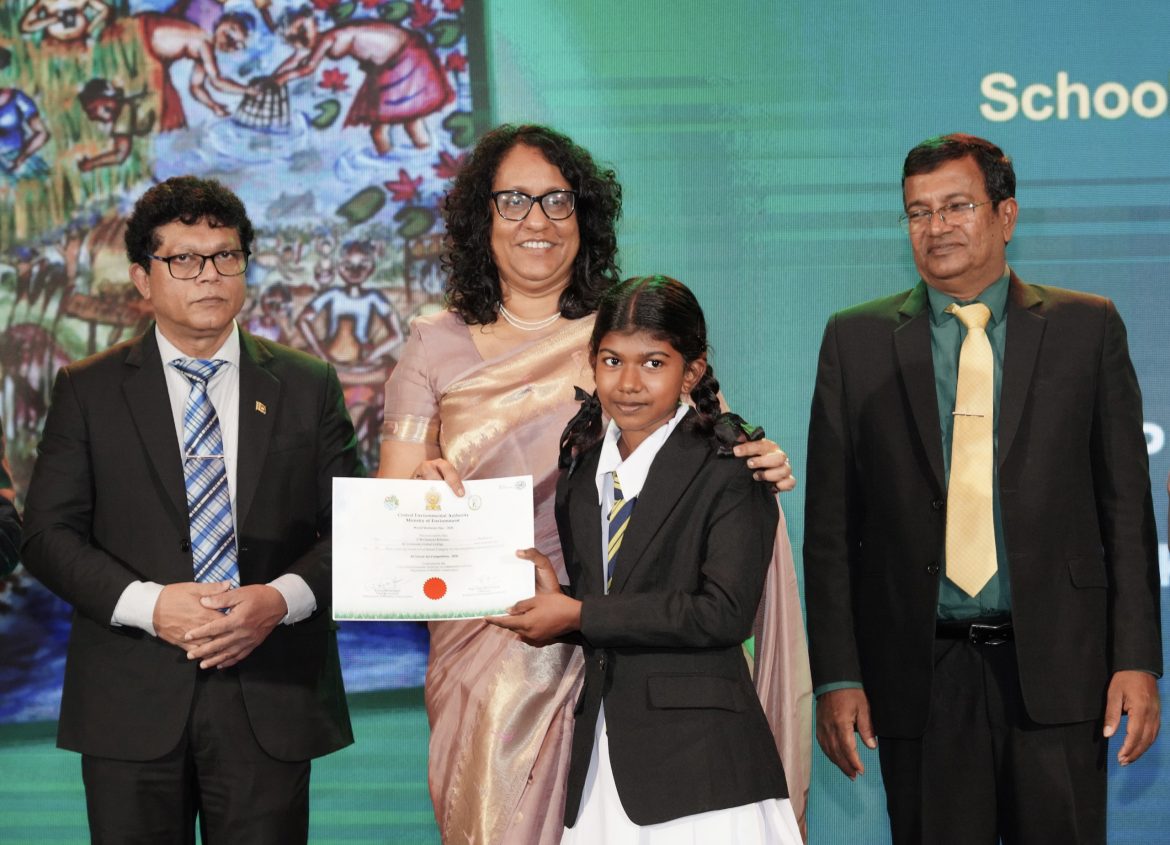 පරිසරය අමතක කර සිදු කරන සංවර්ධනයක් ලෝකයේ නැහැ- අගමැතිනී  