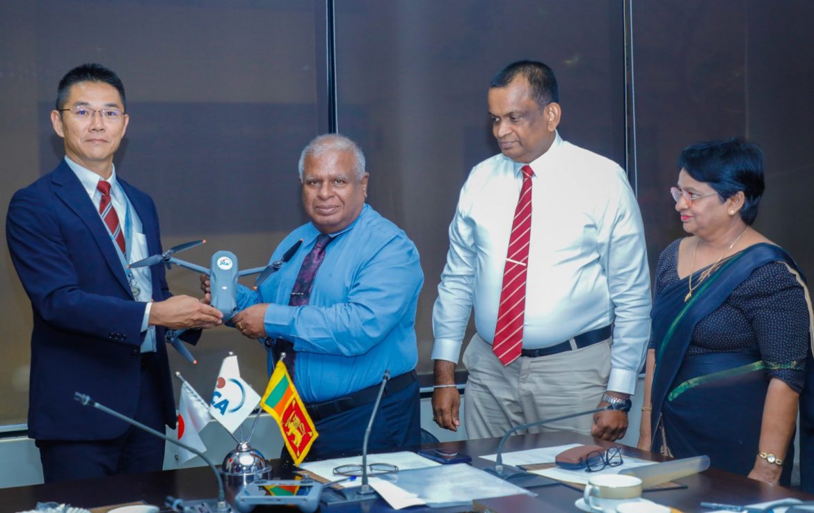 JICA වෙතින් මාර්ග සංවර්ධන අධිකාරියට ඩ්‍රෝන කැමරා