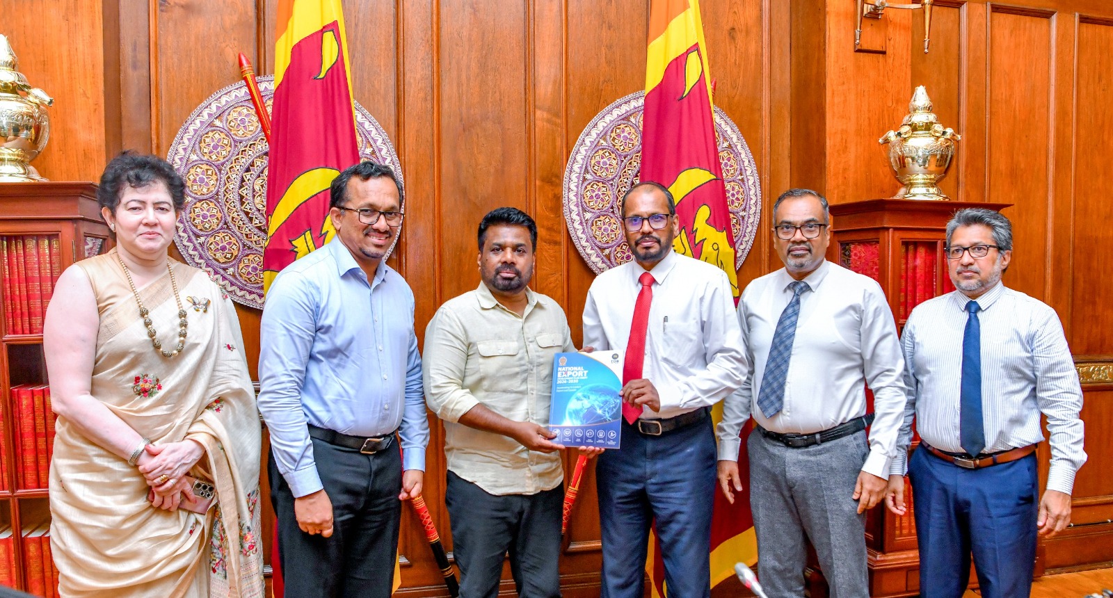ශ්‍රී ලංකාවේ ජාතික අපනයන සංවර්ධන සැලැස්ම ජනපතිට භාර දෙයි
