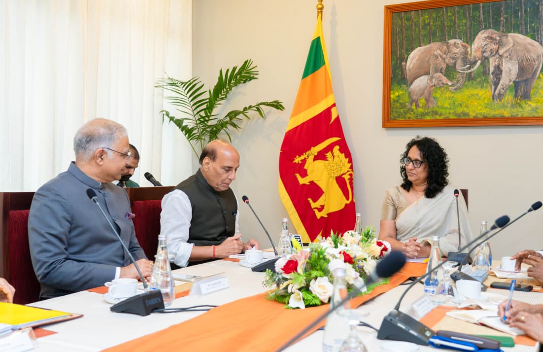 ඉන්දීය ආරක්ෂක අමාත්‍යවරයා අග්‍රාමාත්‍ය ආචාර්ය හරිනි අමරසූරිය හමුවෙයි