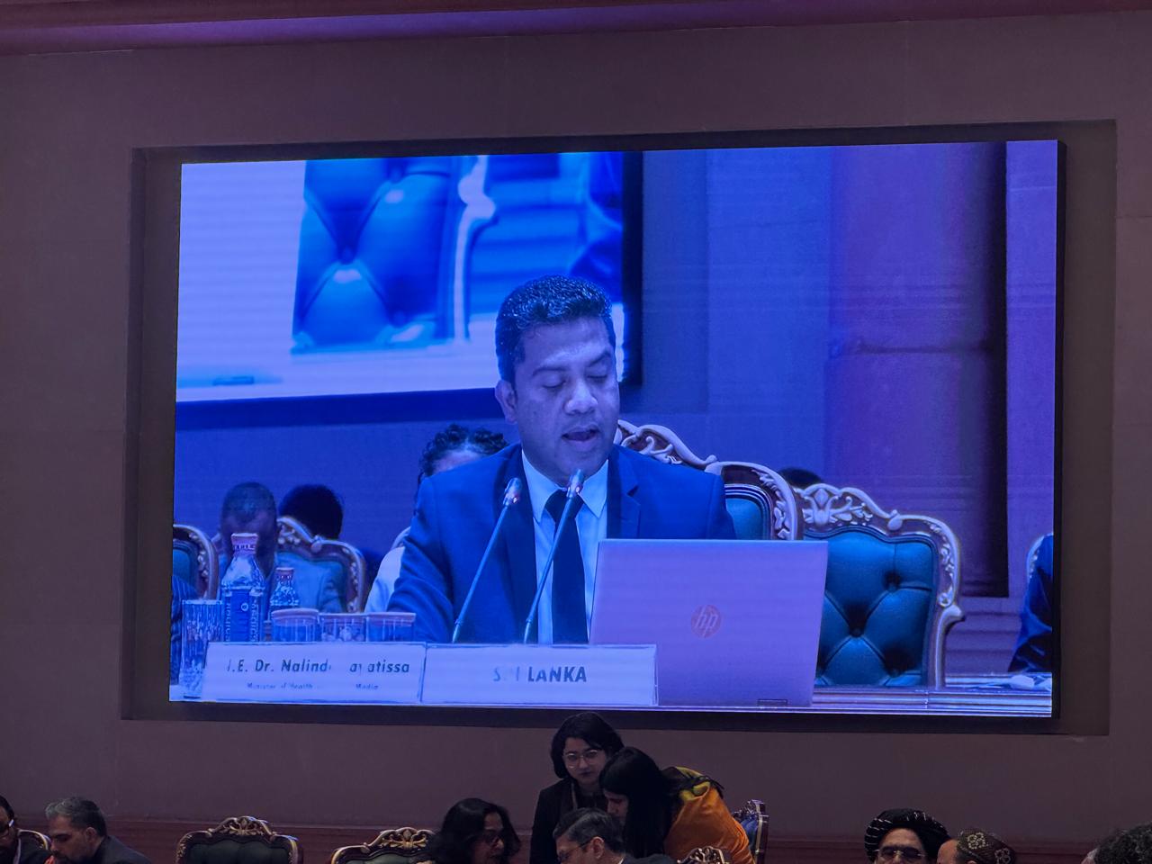 බටහිර සහ සාම්ප්‍රදායික වෛද්‍ය විද්‍යාව ඒකාබද්ධ කිරීම සඳහා මෙරට ක්‍රමවත් වැඩපිළිවෙලක් ක්‍රියාත්මකයි - සෞඛ්‍ය ඇමැති 