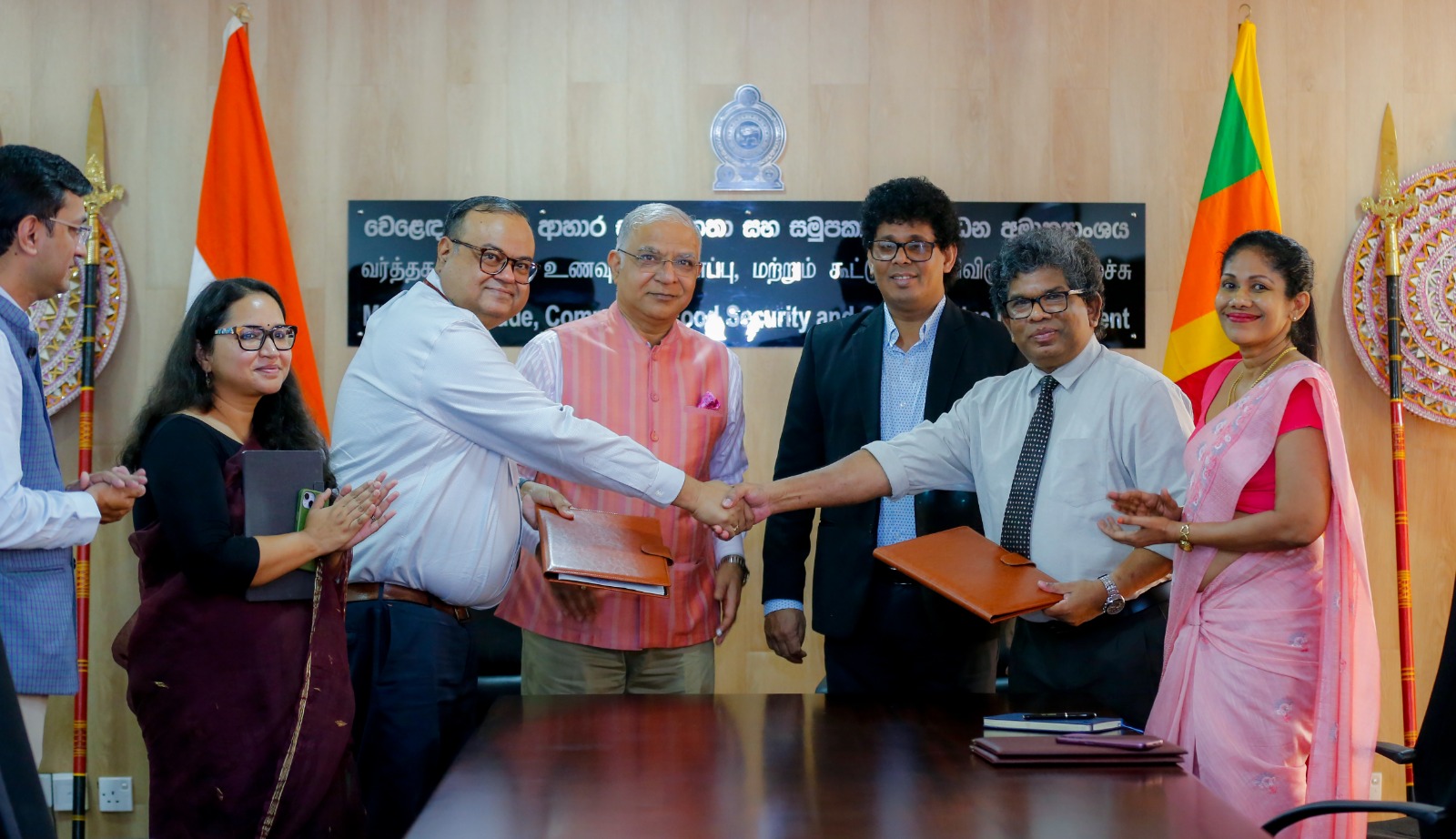 ශ්‍රී ලංකාවට අත්‍යවශ්‍ය ආහාර ද්‍රව්‍ය සැපයීමේ අවබෝධතා ගිවිසුමකට අත්සන් තැබේ