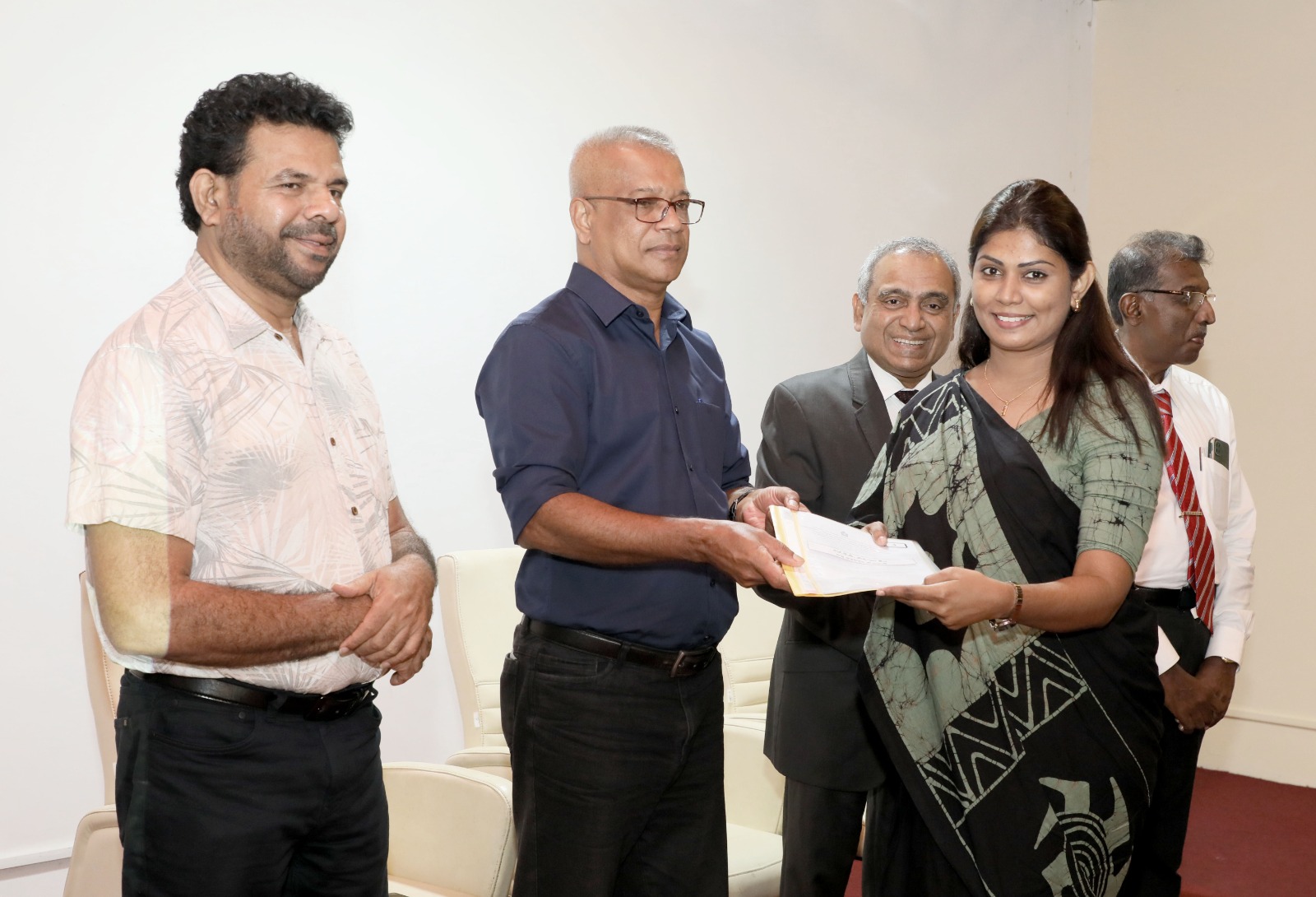 ශ්‍රී ලංකා සත්ත්ව නිෂ්පාදන හා සෞඛ්‍ය සේවයේ නවක පත්වීම් ප්‍රදානය කෙරේ