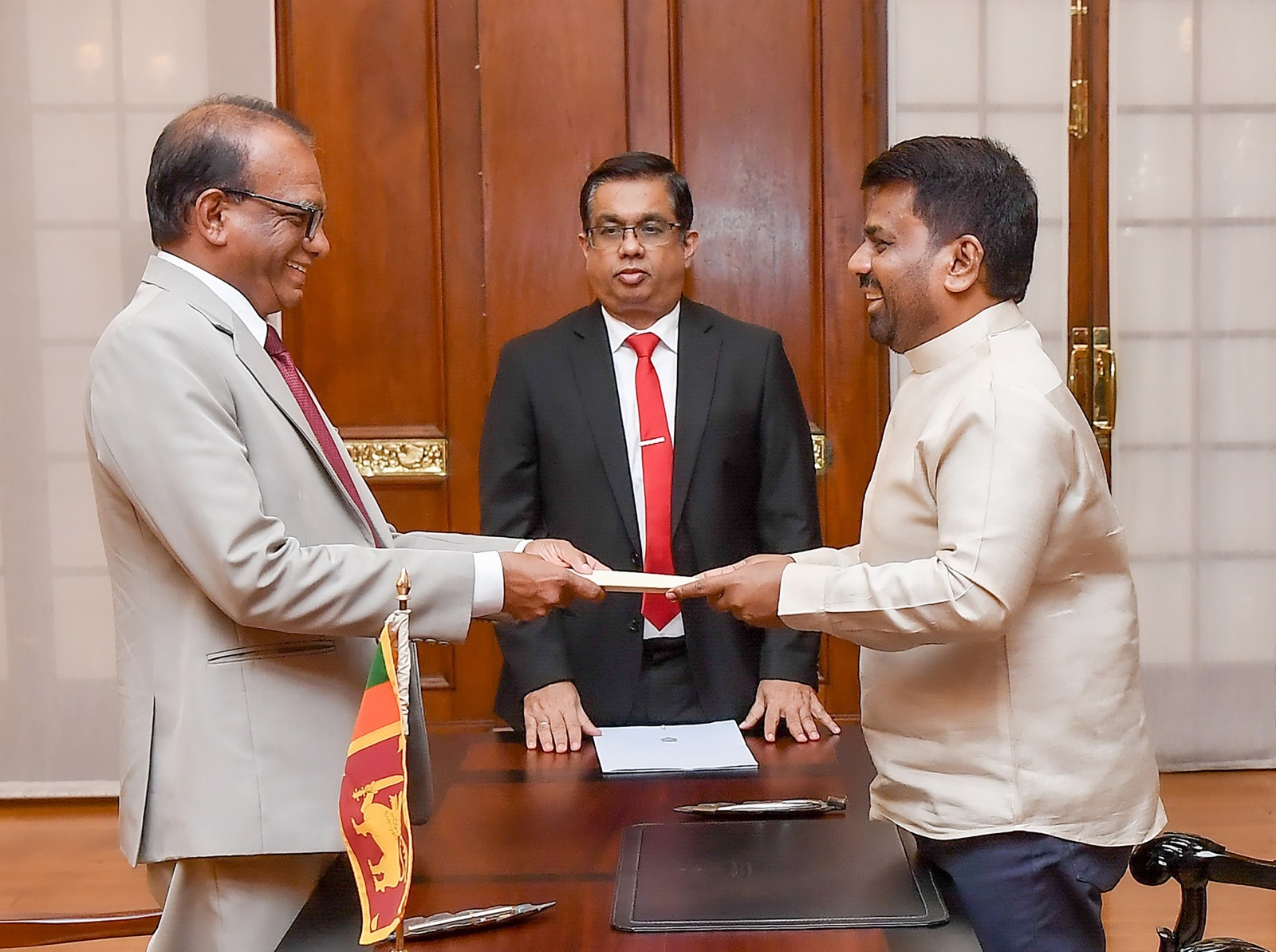 බලශක්ති අමාත්‍යවරයා දිවුරුම් දෙයි