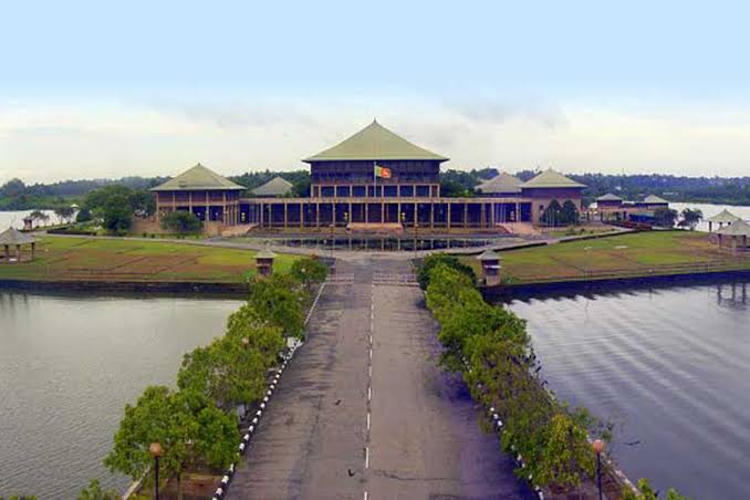 22 පිළිබඳ ශ්‍රේෂ්ඨාධිකරණ මතය අද කතානායකවරයා දැනුම් දෙයි 