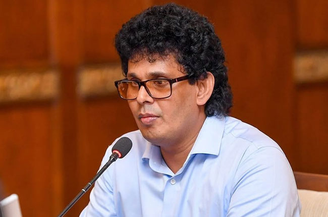 වෙළෙඳ ඇමැති ඉදිරියේ ගන්න යන දැඩි තීරණය 